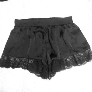 NWOT black lace edge shorts XS